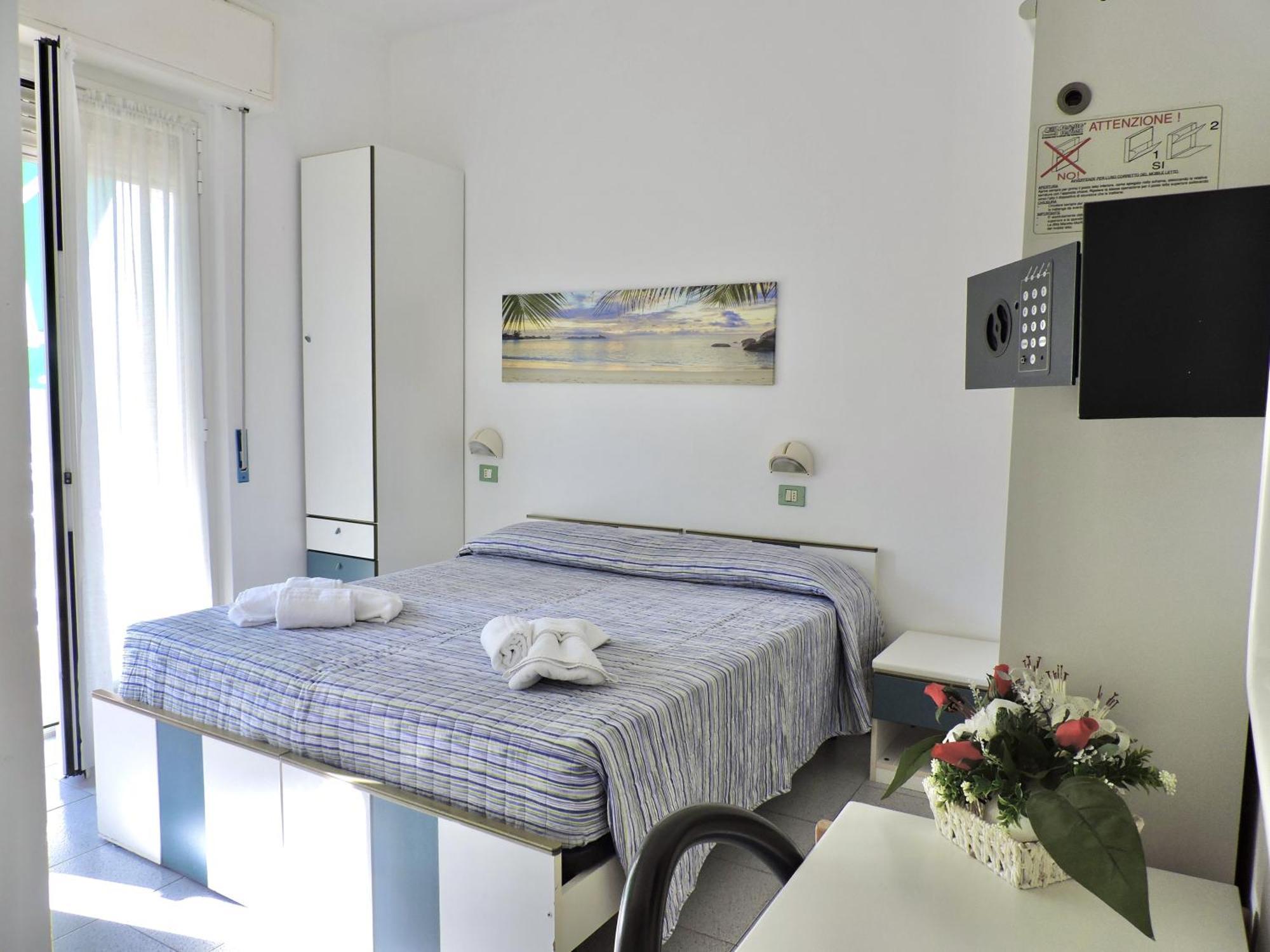 Hotel Villa Chiara Finale Ligure Exterior foto
